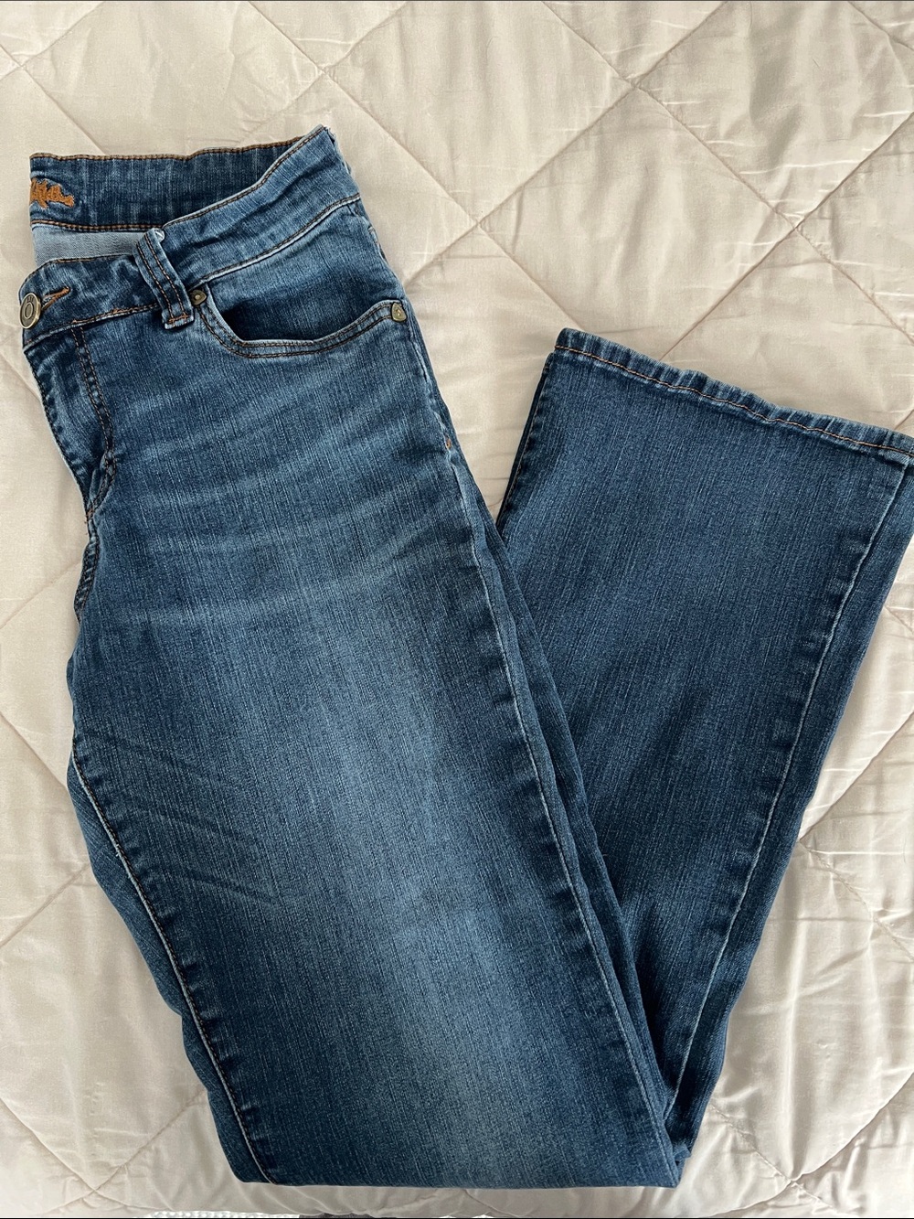 Kut from the kloth Nicole bootcut 12